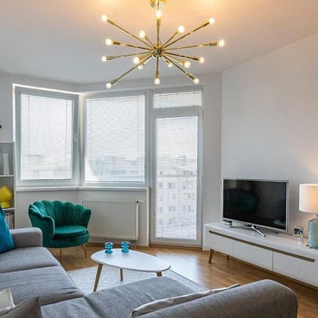 2 Room Apartment With Terrace, New Building, Jegeho Братислава Екстер'єр фото