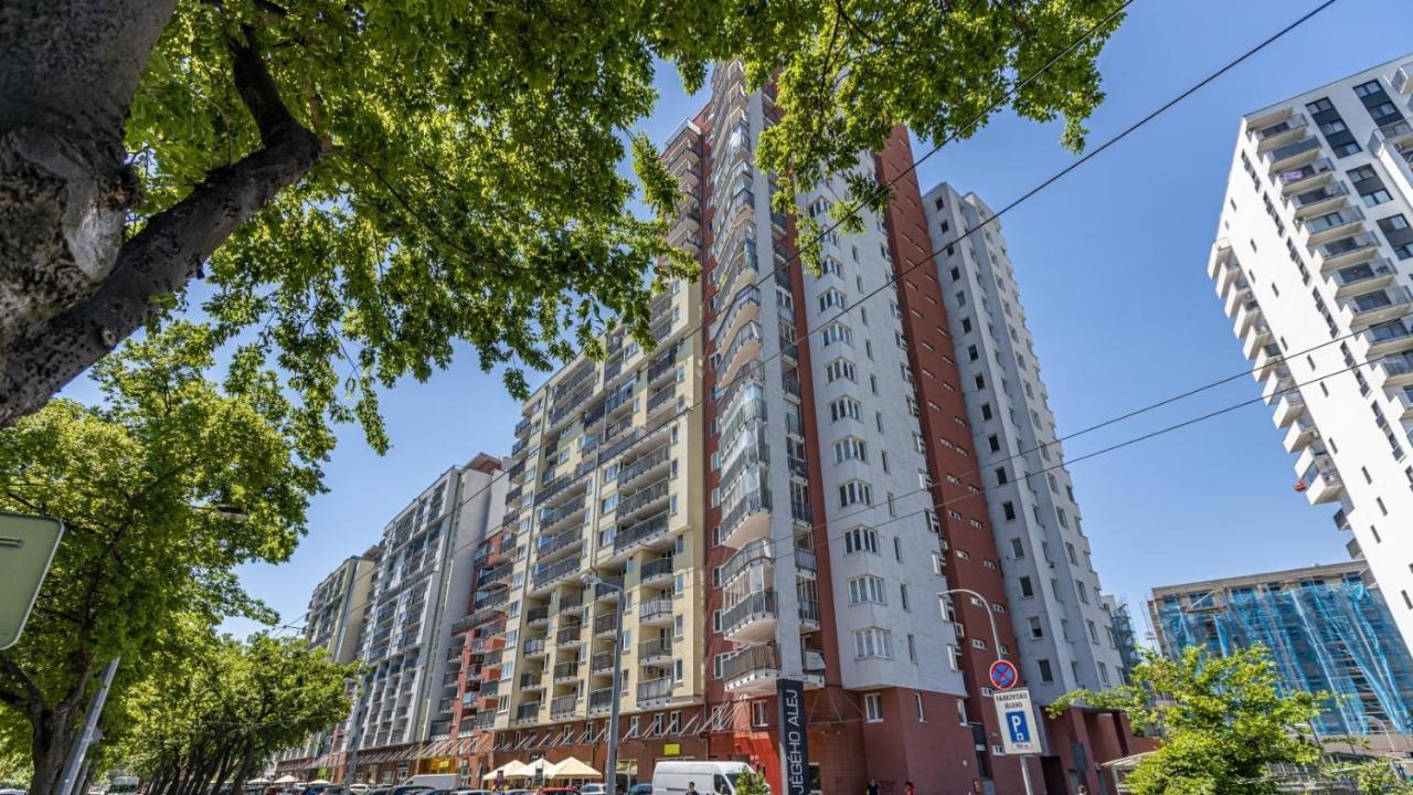 2 Room Apartment With Terrace, New Building, Jegeho Братислава Екстер'єр фото