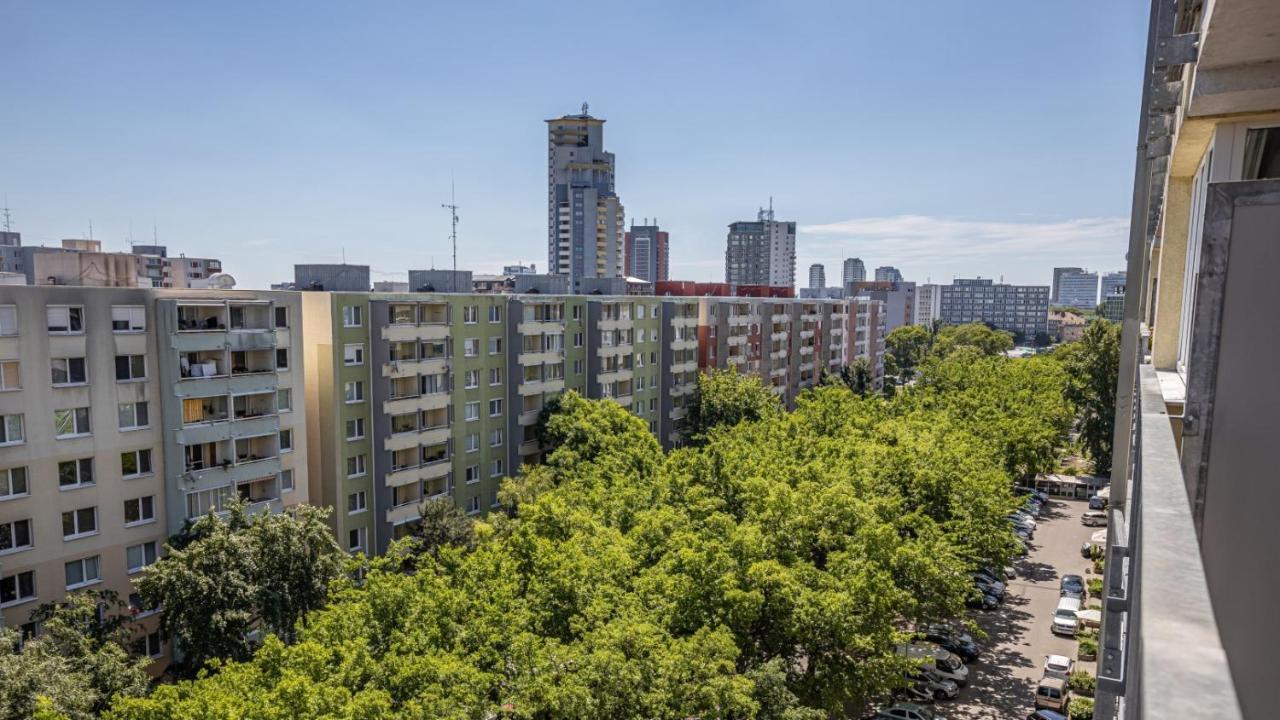 2 Room Apartment With Terrace, New Building, Jegeho Братислава Екстер'єр фото